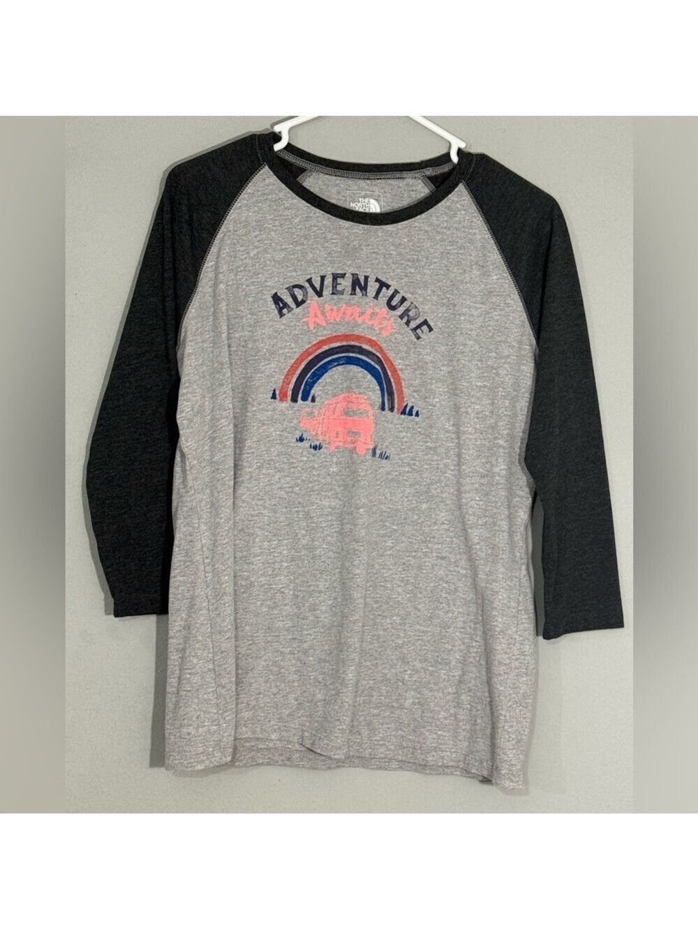 The North Face Adventure Awaits Baseball Tee Sz L Gray Black Raglan
